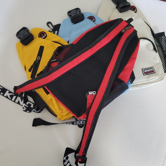 NEW Convertible Small Crossbody or Backpack Bag (AF) - Picture 4 of 4